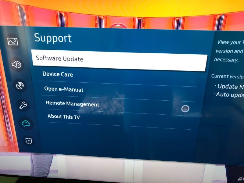 Samsung TV software update screen